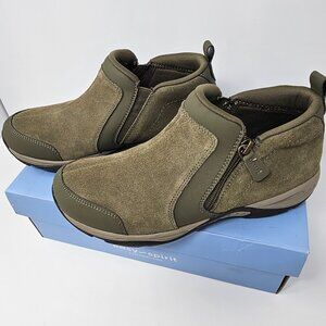Easy Spirit Evony Medium Green Suede Booties, Size 8.5M/US